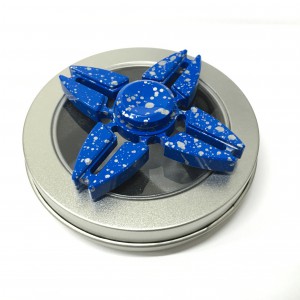 Obrázek Fidget Spinner hliník v plechové krabičce - modro-bílá
